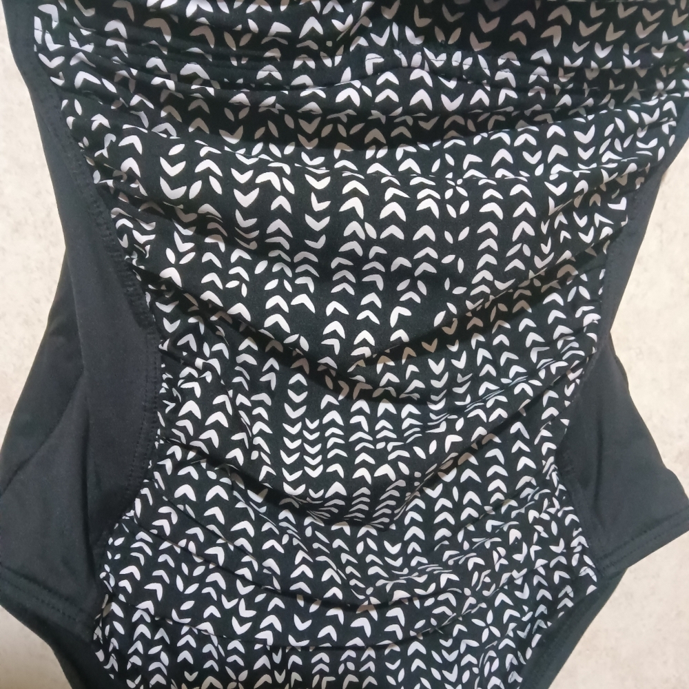La Blanca one piece swimsuit "Traje de baño" size 6 - Picture 4 of 8